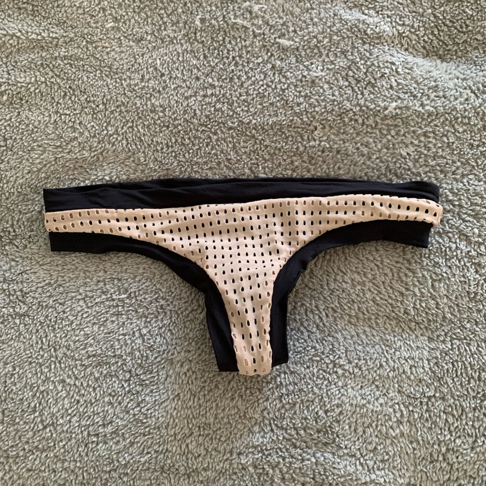 Acacia mesh bottoms size S